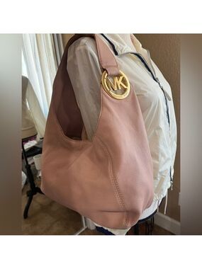 MICHAEL KORS LEATHER HOBO